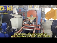 petit pain de poutre d'étape formant la machine