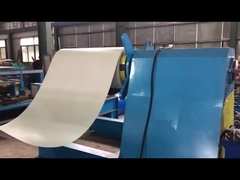 Machine à former des rouleaux de tuiles vitrées avec décoiler hydraulique